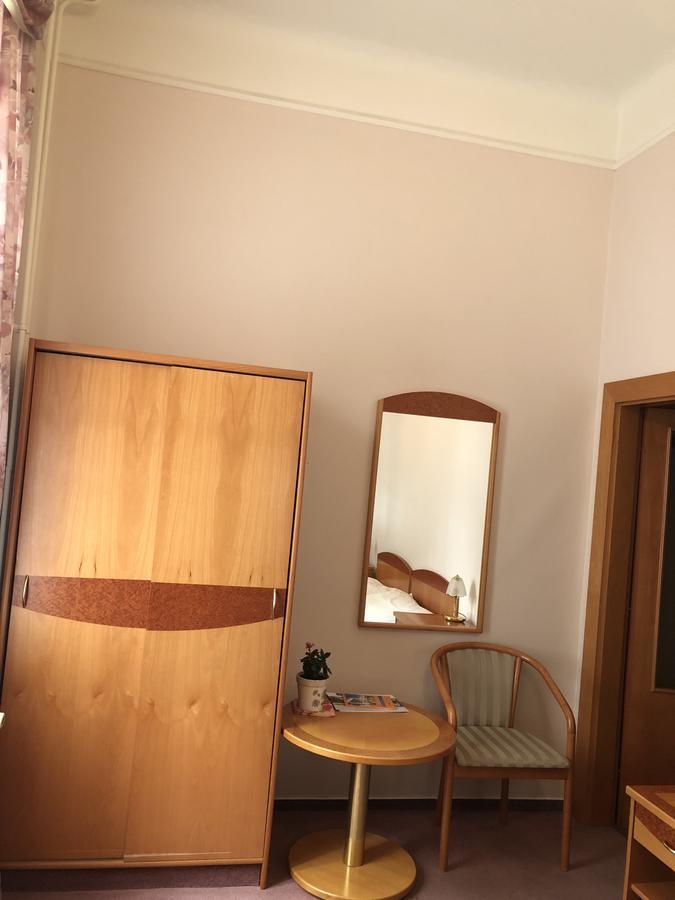 Pension Akropolis, Eco Breakfasts From Farm Mariánské Lázně Εξωτερικό φωτογραφία